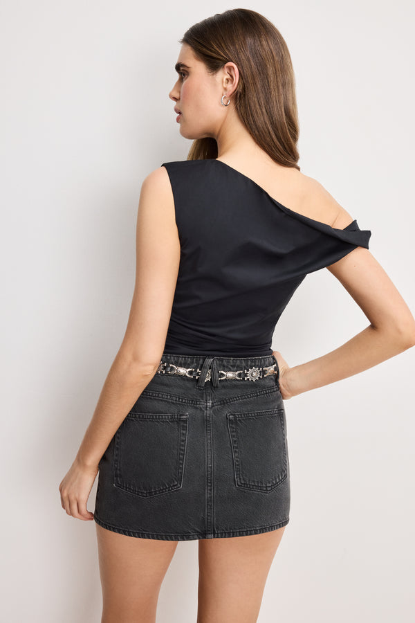 model: Size 0 |