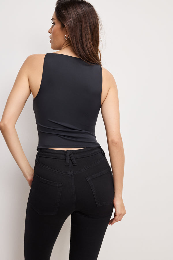 model: Size 0 |