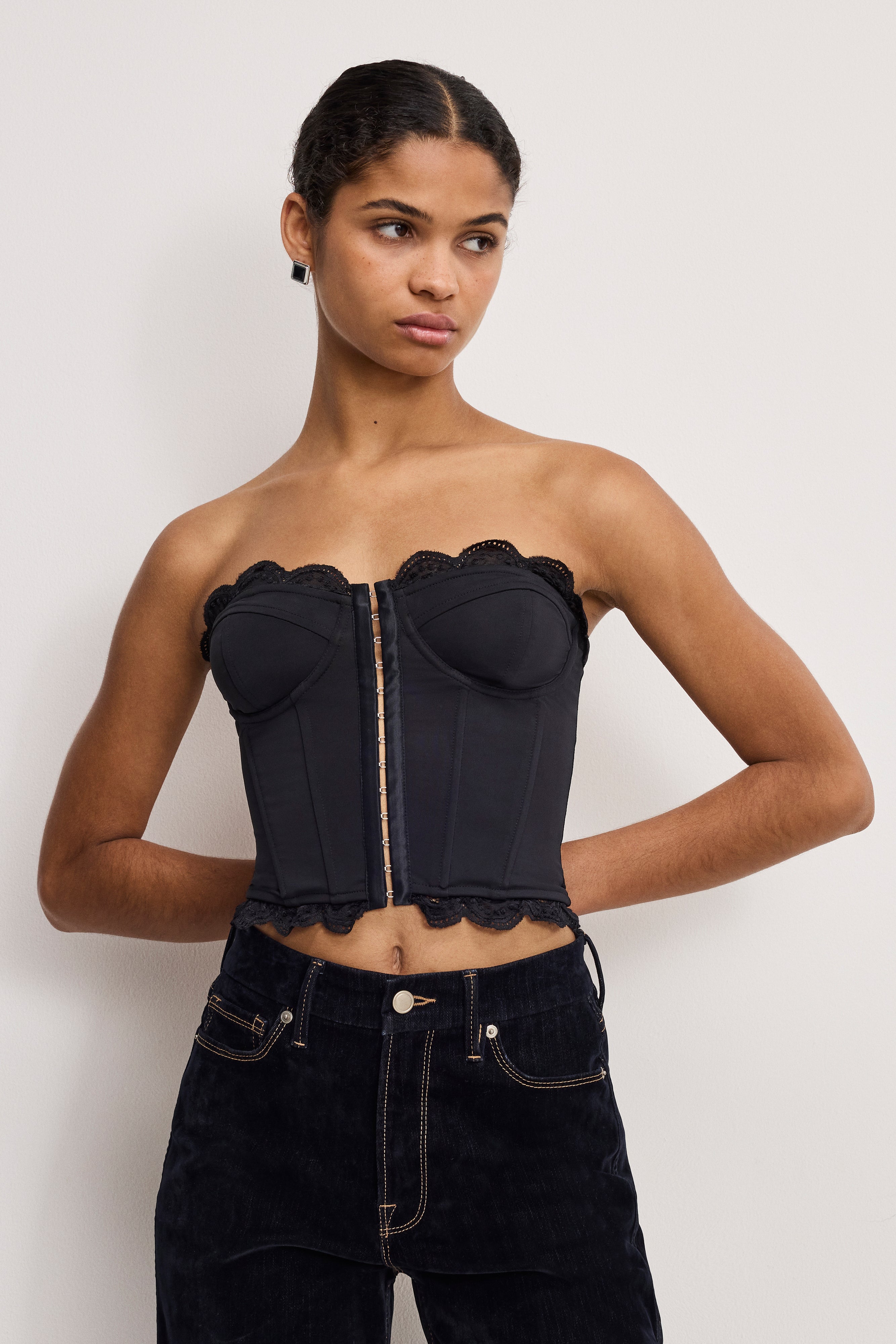 MATTE JERSEY LACE TRIM BUSTIER | BLACK001 – GOOD AMERICAN