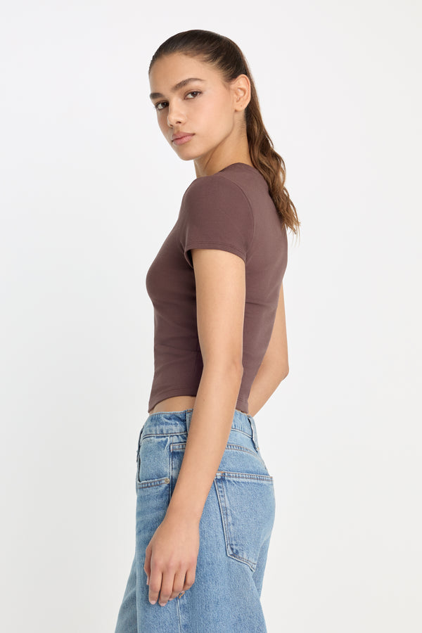 SUPER STRETCH BABY TEE | BITTER COCOA