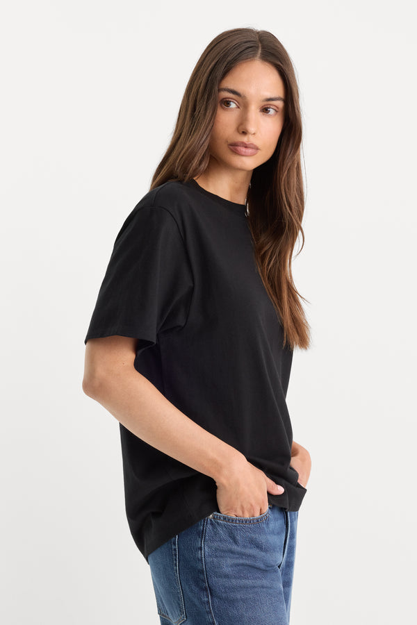 THE OVERSIZED TEE | BLACK001