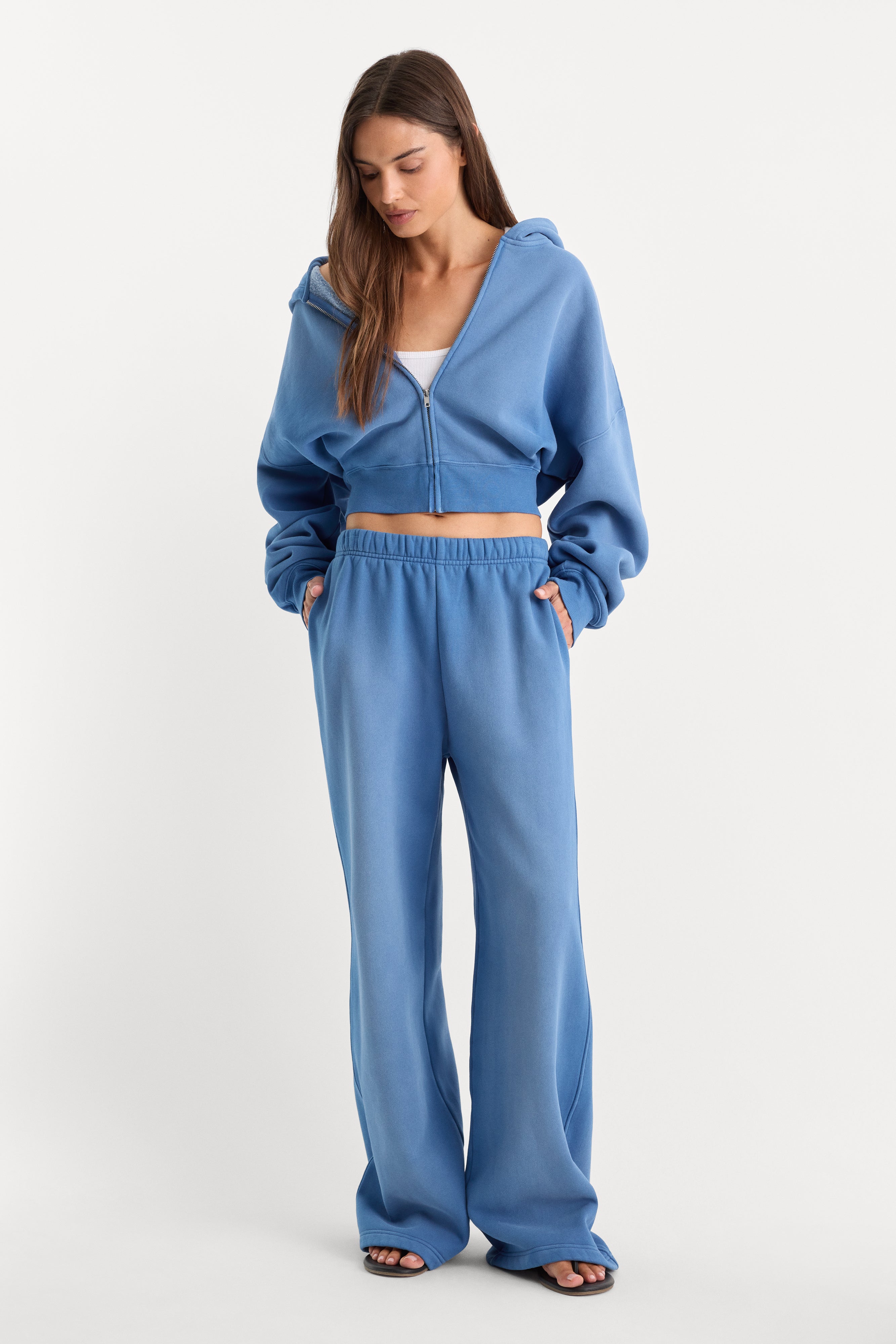 GOOD AMERICAN THE FLEECE SWEATPANT | BLUE DRIFT