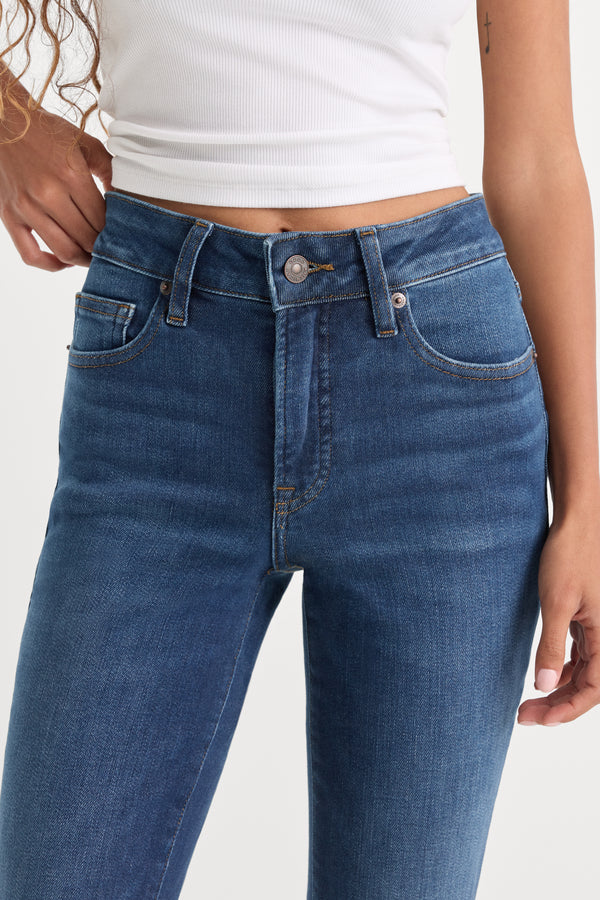 ALWAYS FITS GOOD PETITE FLARE JEANS | INDIGO1317