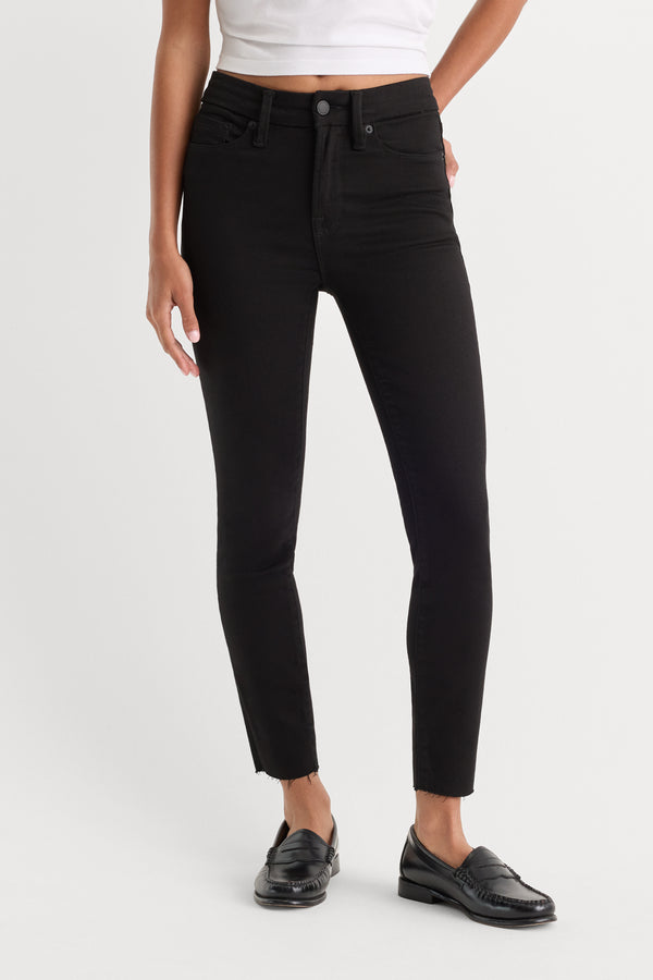 NEVER FADE GOOD PETITE SKINNY JEANS | BLACK
