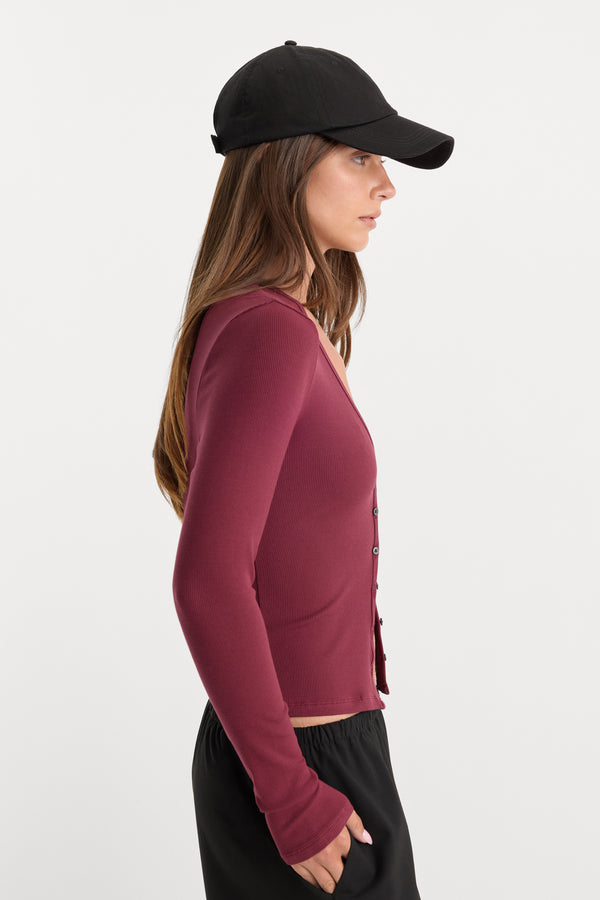 THE RIB V NECK CARDIGAN | BERRY NOIR
