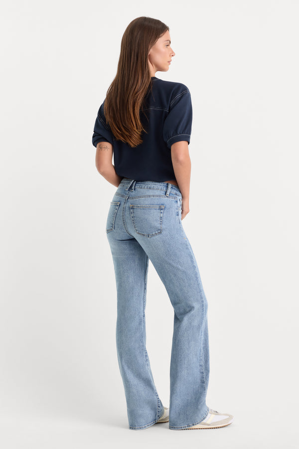 GOOD LOW RISE BOOTCUT JEANS | WHISPER