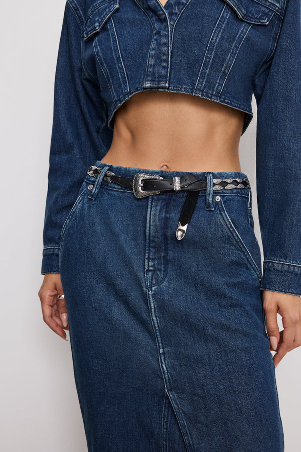 model: Size 0 |