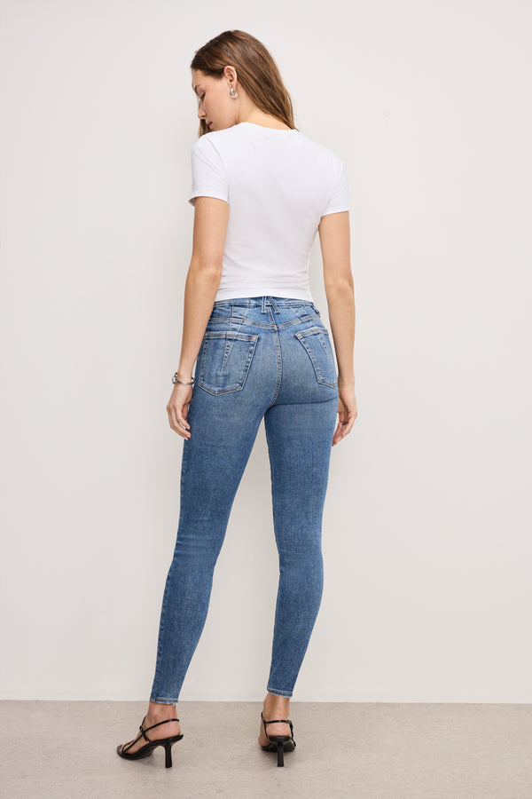 model: Size 0 |