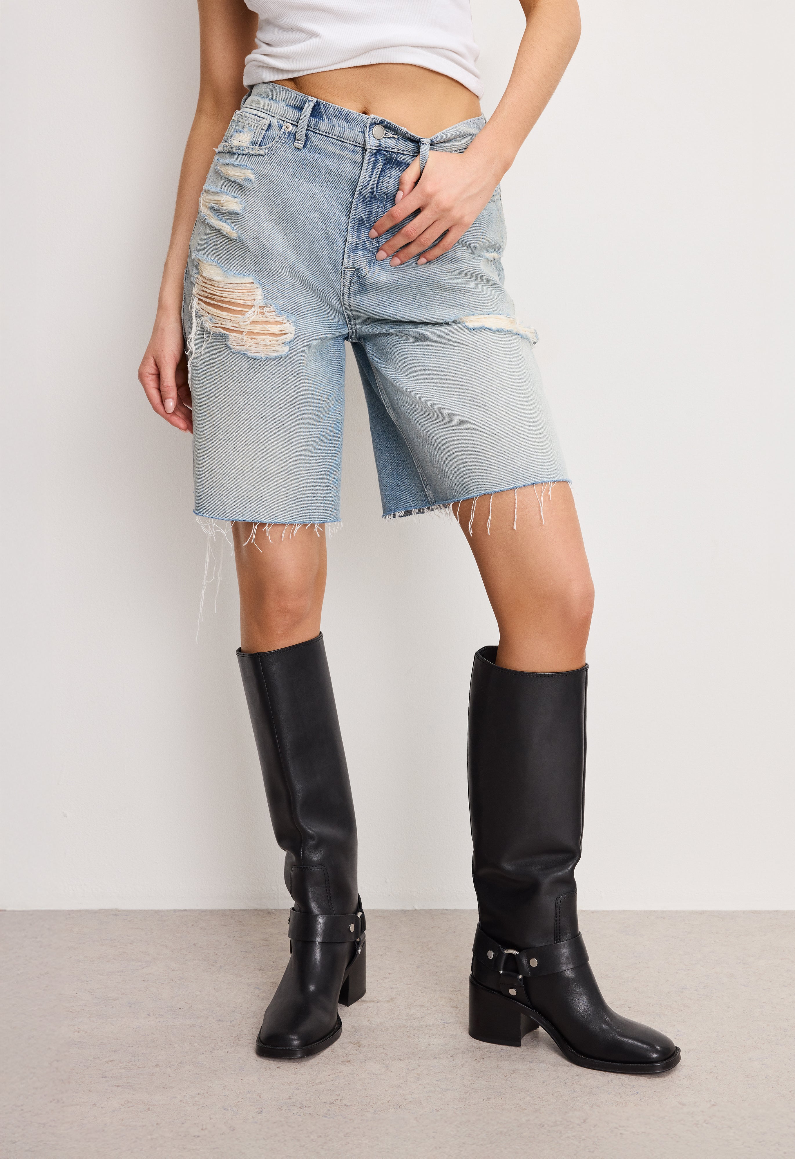 GOOD EXTREME BARREL SHORTS