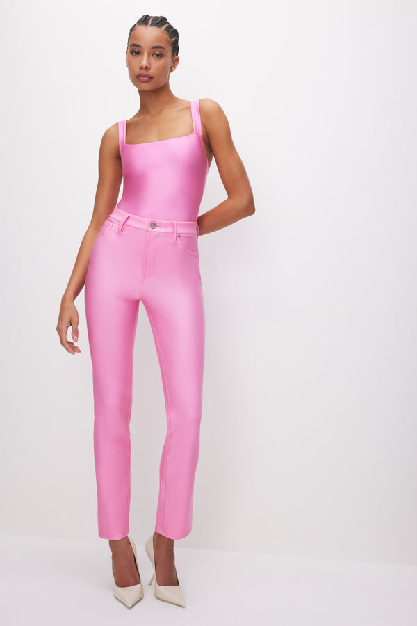 model: Size 0 |