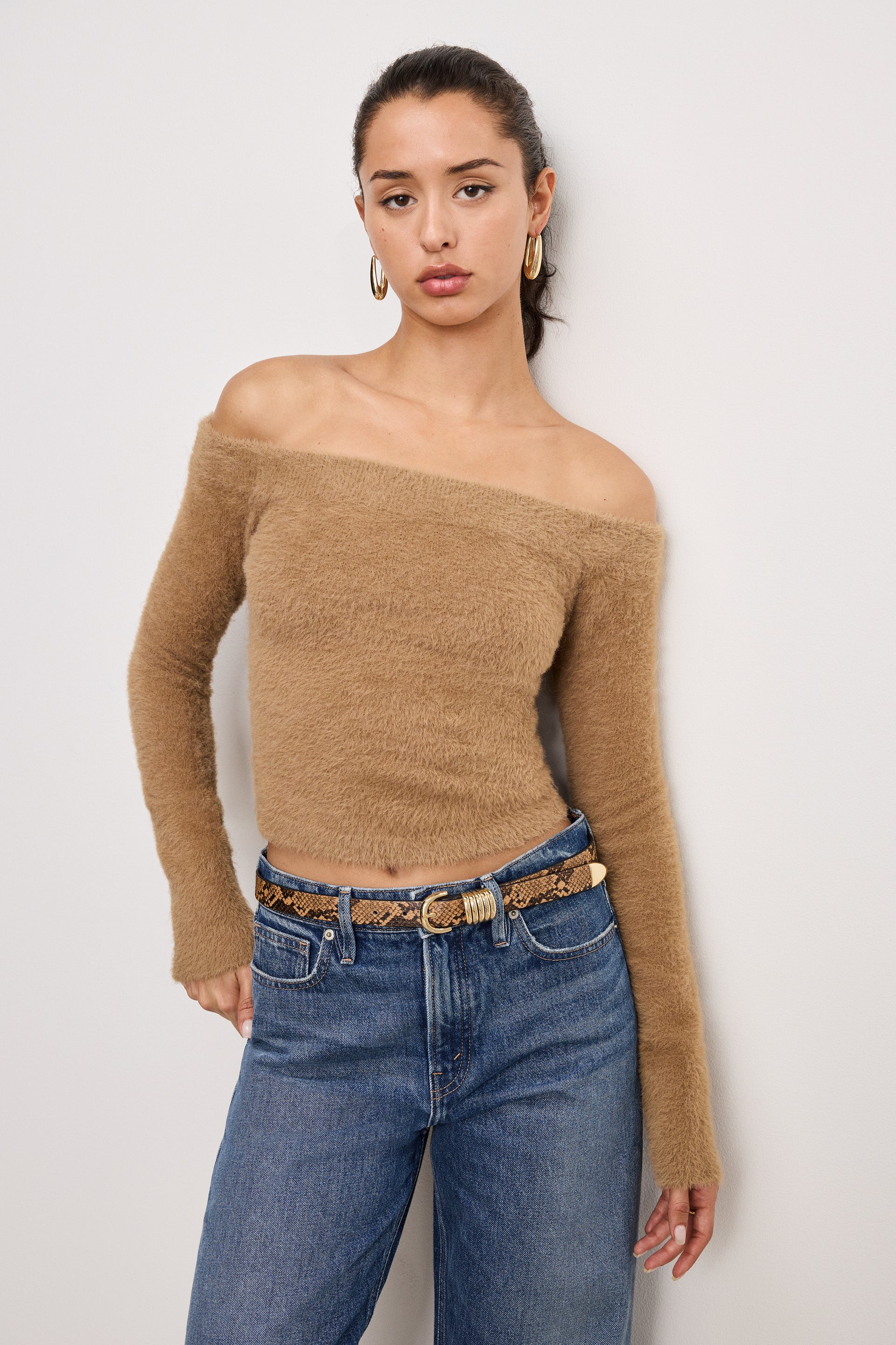 OFF SHOULDER PLUSH TOP WARM CARAMEL003