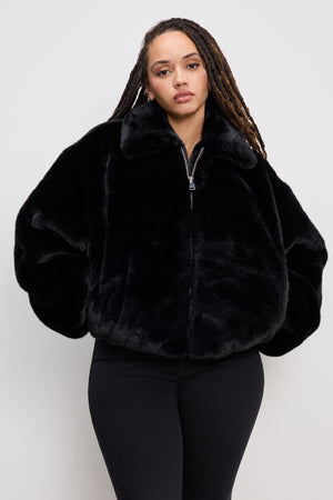 model: Size 8 