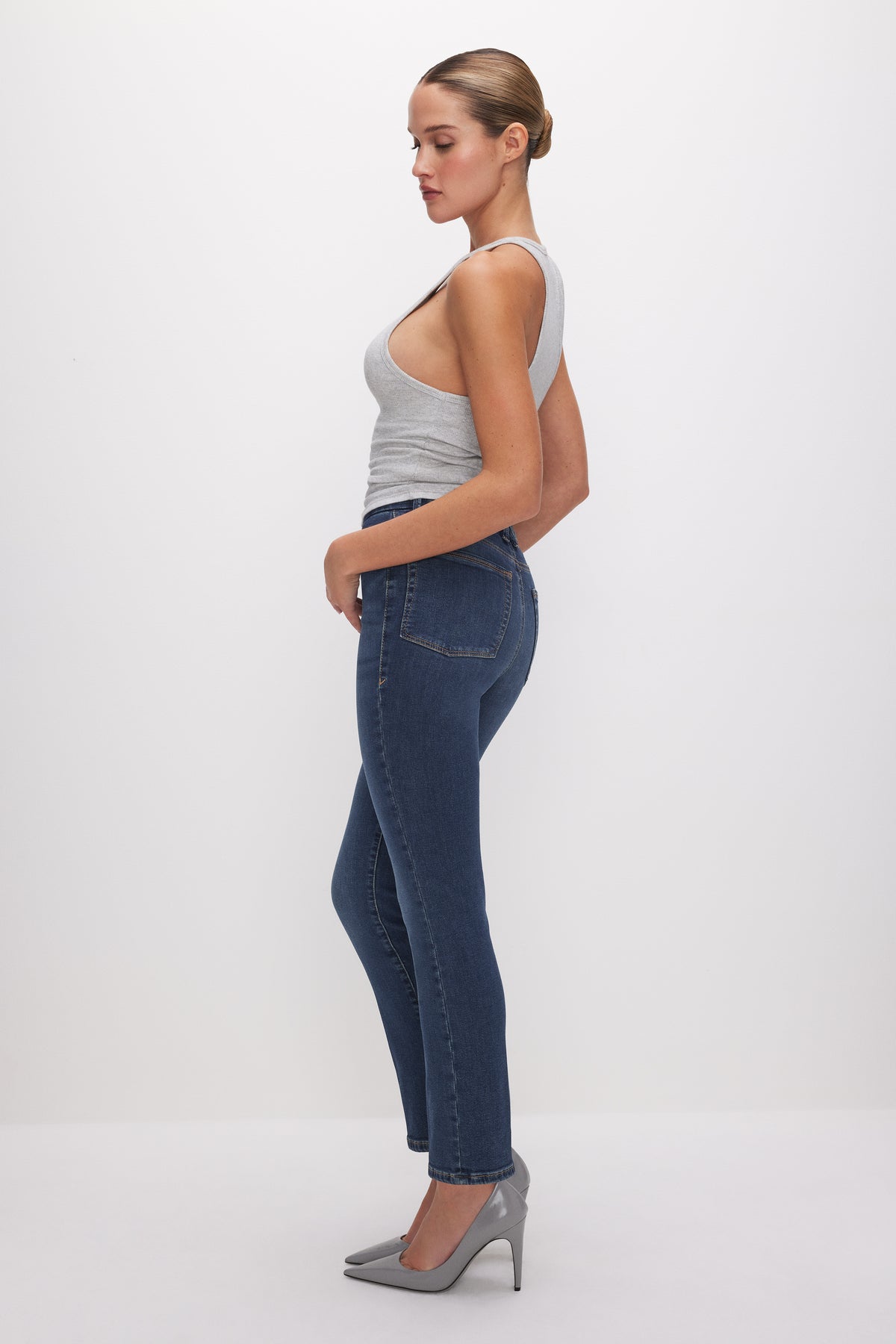 model: Size 0 |