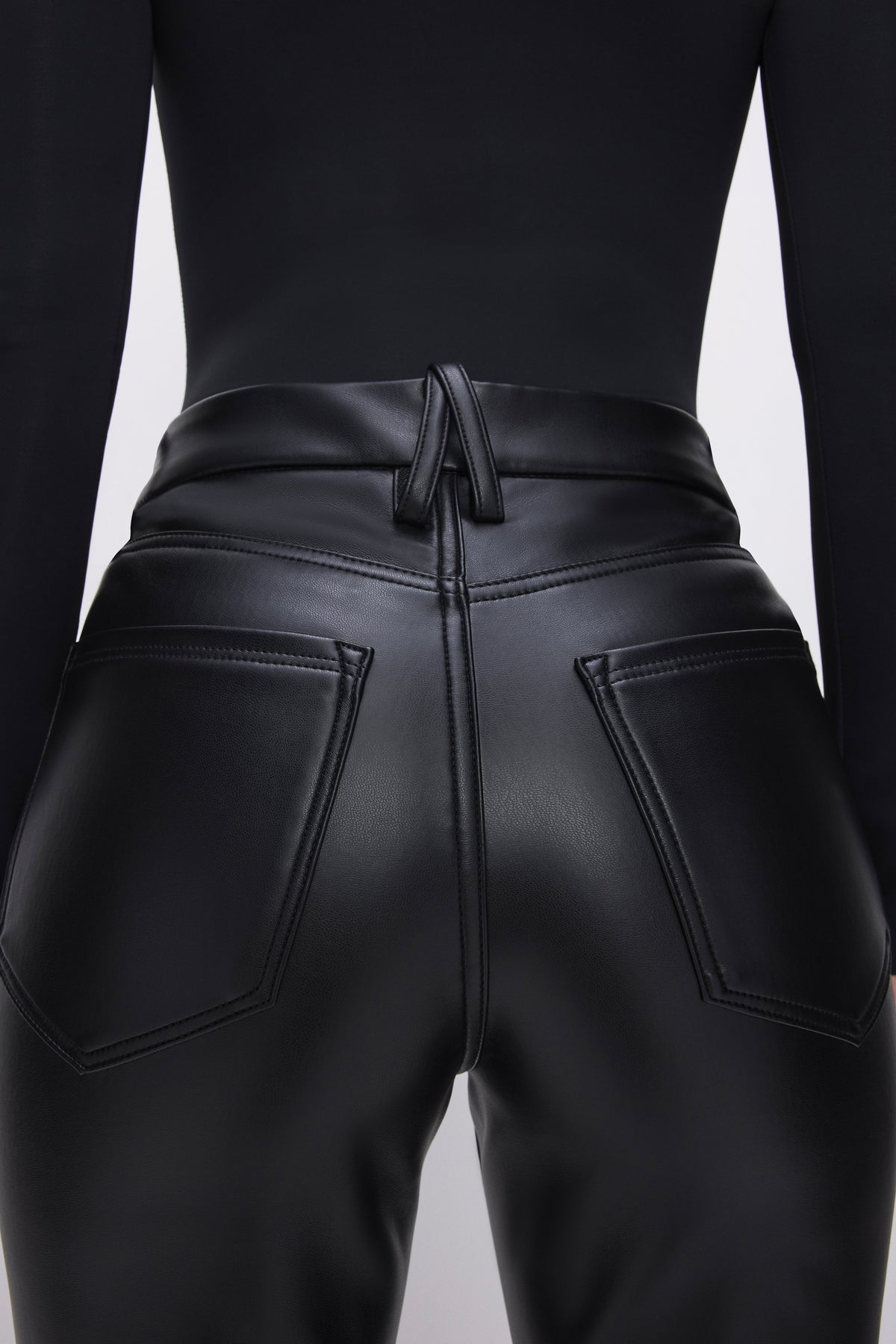 GOOD ICON FAUX LEATHER PANTS | BLACK001-2 | GOOD AMERICAN | MODEL_A