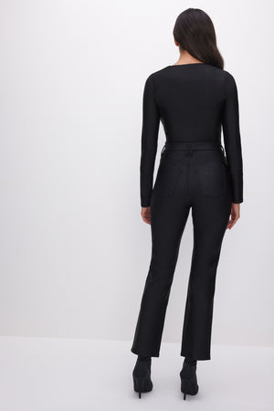 model: Size 0 |