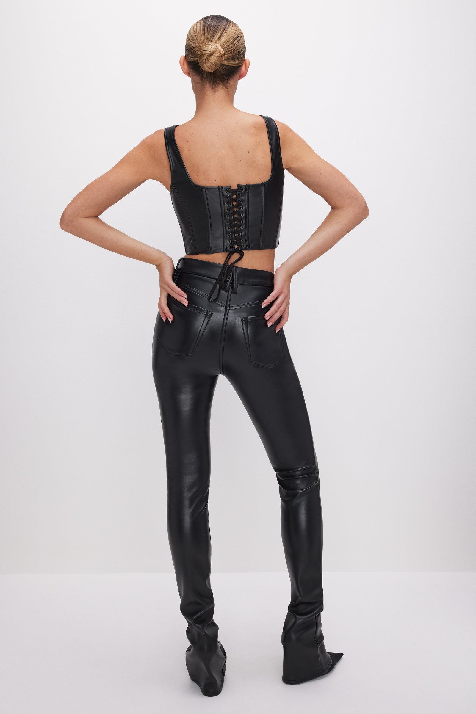 model: Size 0 |