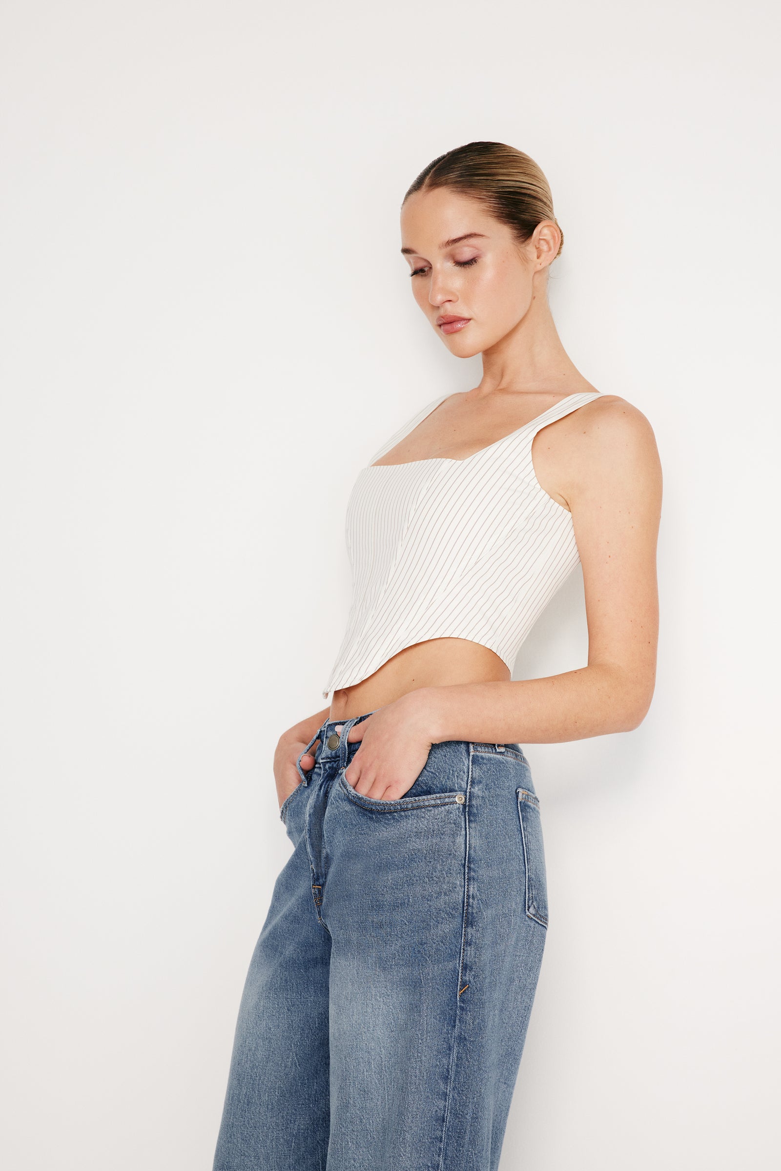 model: Size 0 |