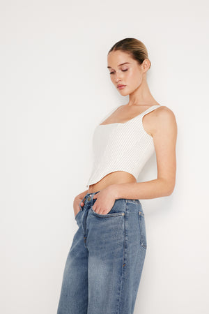 model: Size 0 |