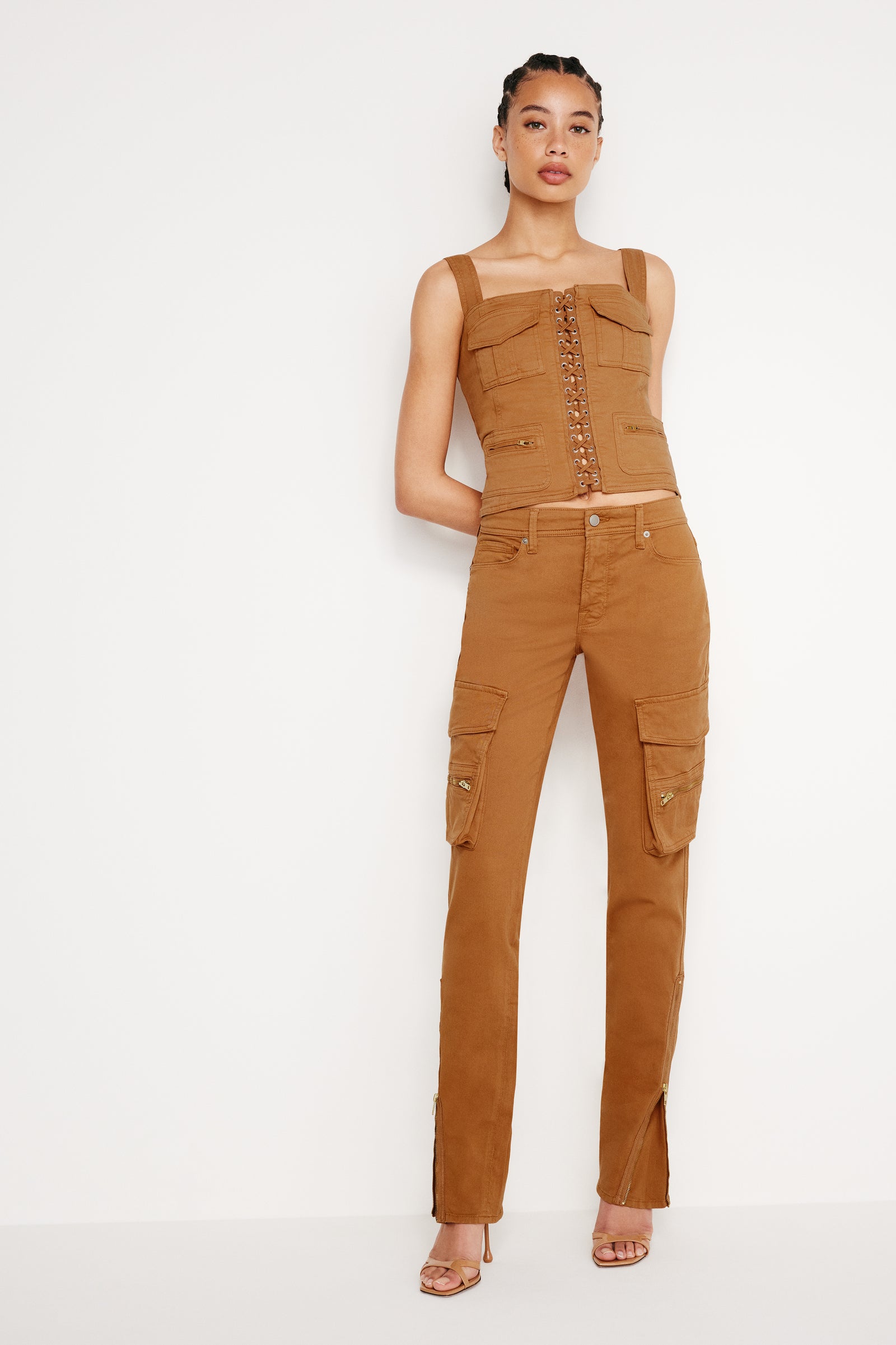 model: Size 0 |