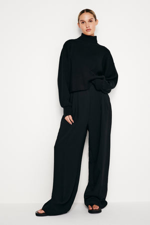 RIB MOCK NECK SWEATER | BLACK001