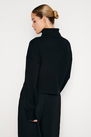 RIB MOCK NECK SWEATER | BLACK001