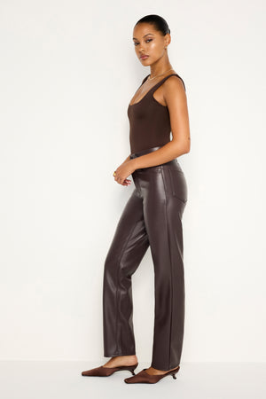 model: Size 0 |