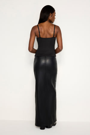 model: Size 0 |
