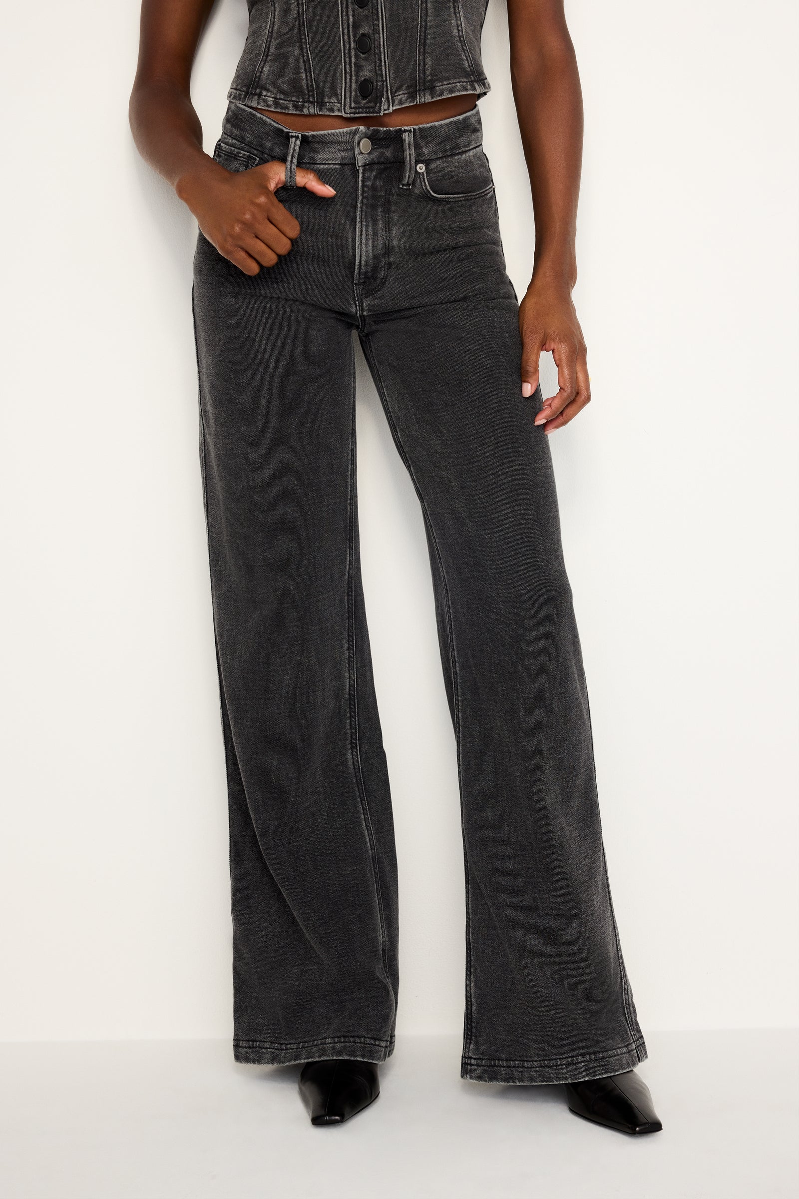 model: Size 0 |
