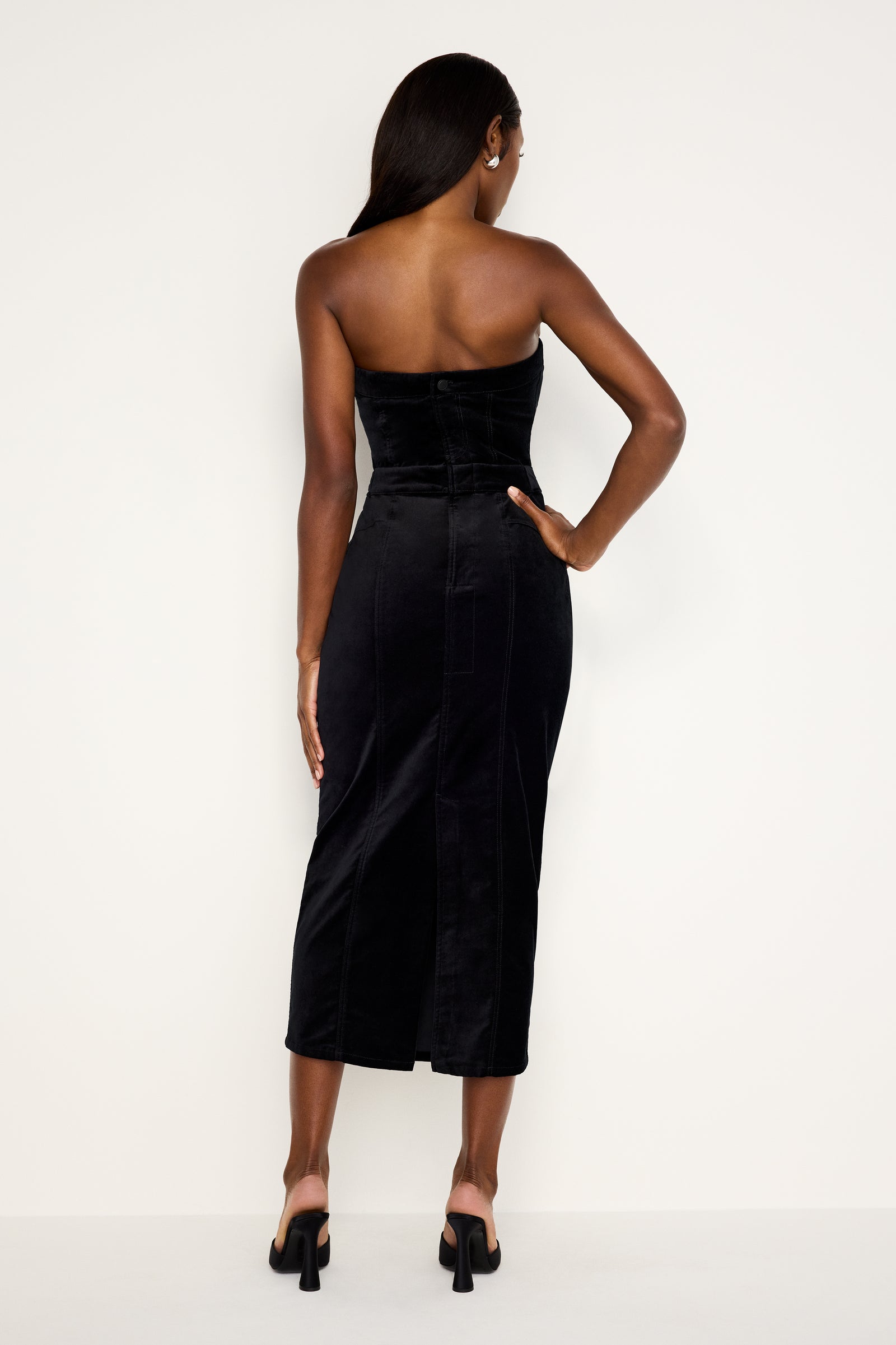 model: Size 0 |