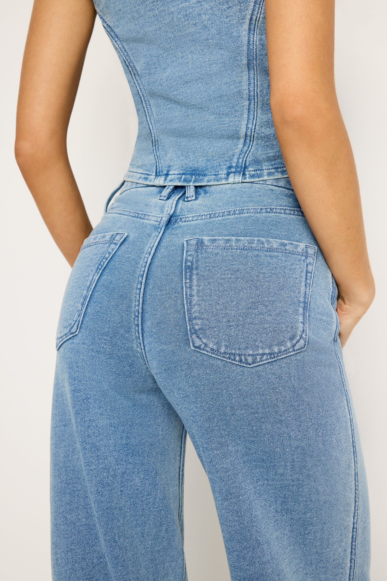 model: Size 0 |