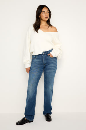 model: Size 8 |