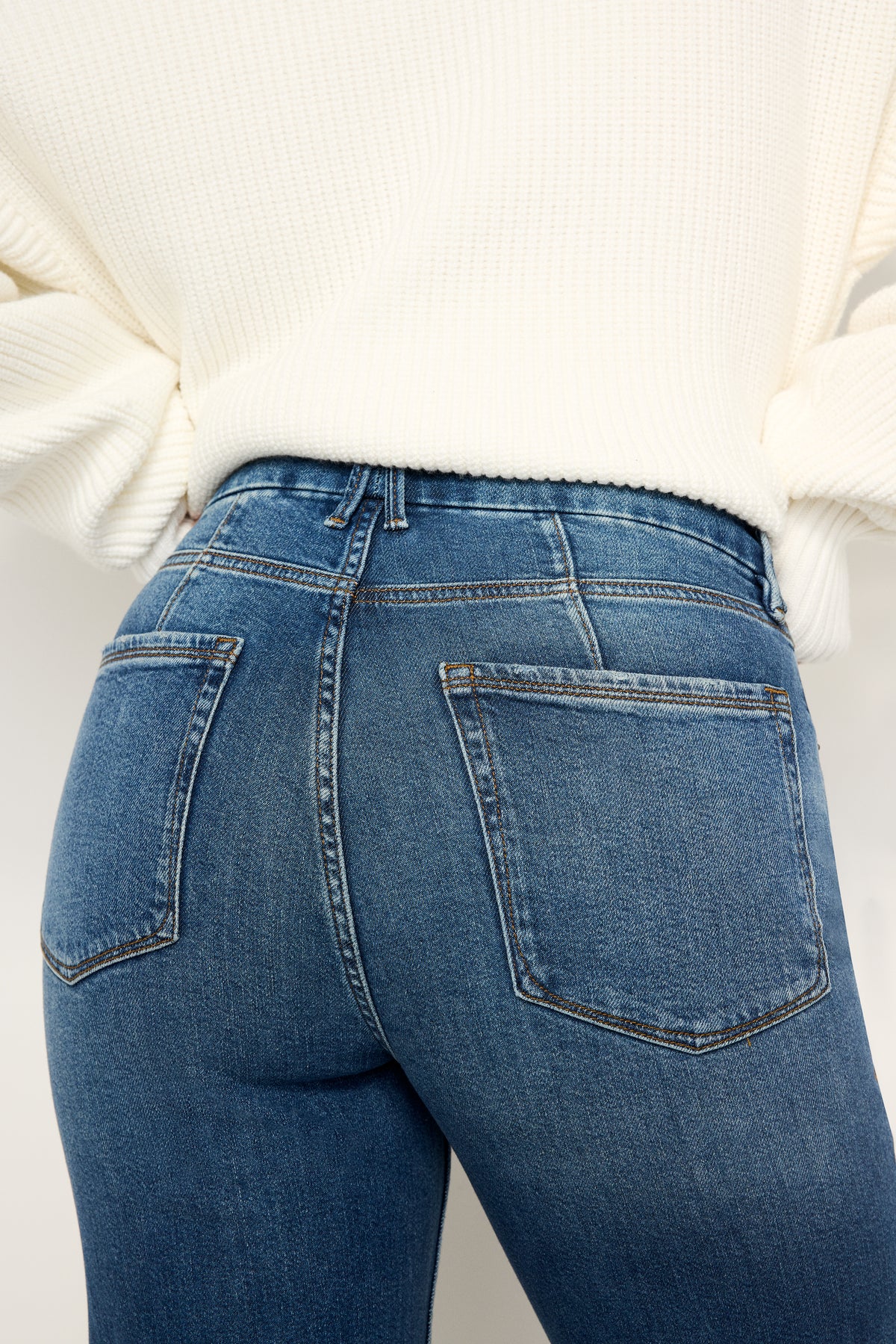 model: Size 8 |