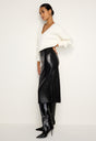 model: Size 0 |