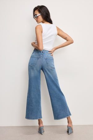model: Size 0 | 