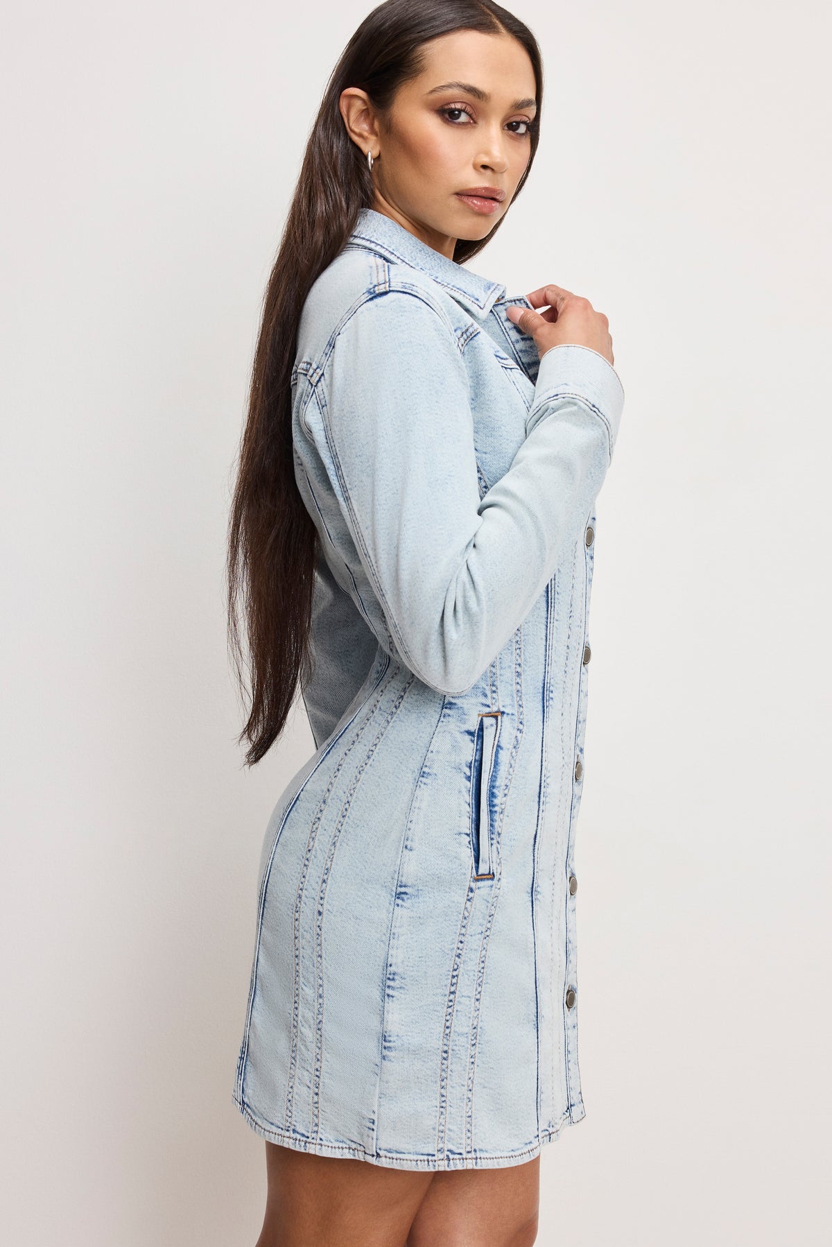 model: Size 8 | 