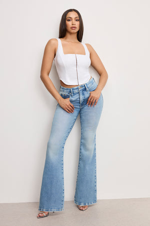 model: Size 8 | 
