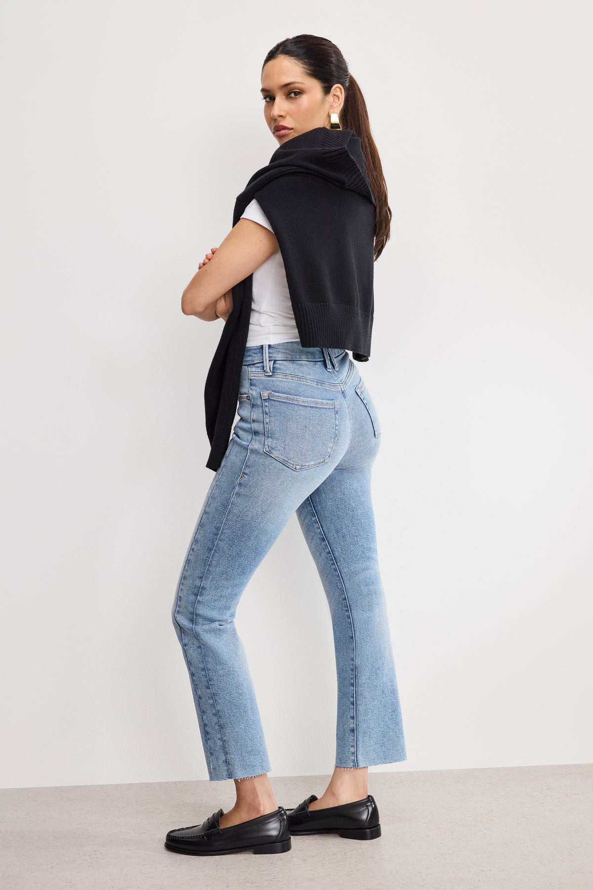 SOFT TECH GOOD LEGS STRAIGHT JEANS | INDIGO799-4 | GOOD AMERICAN | MODEL_A