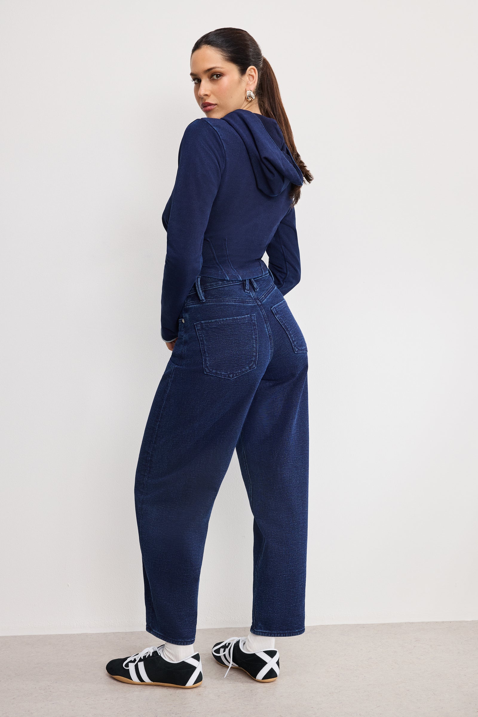 JEANIUS BARREL SWEATPANTS | INDIGO1029