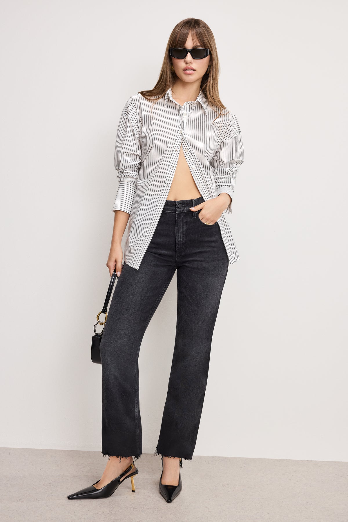 GOOD ICON STRAIGHT ANKLE JEANS | BLACK404-1 | GOOD AMERICAN | MODEL_A