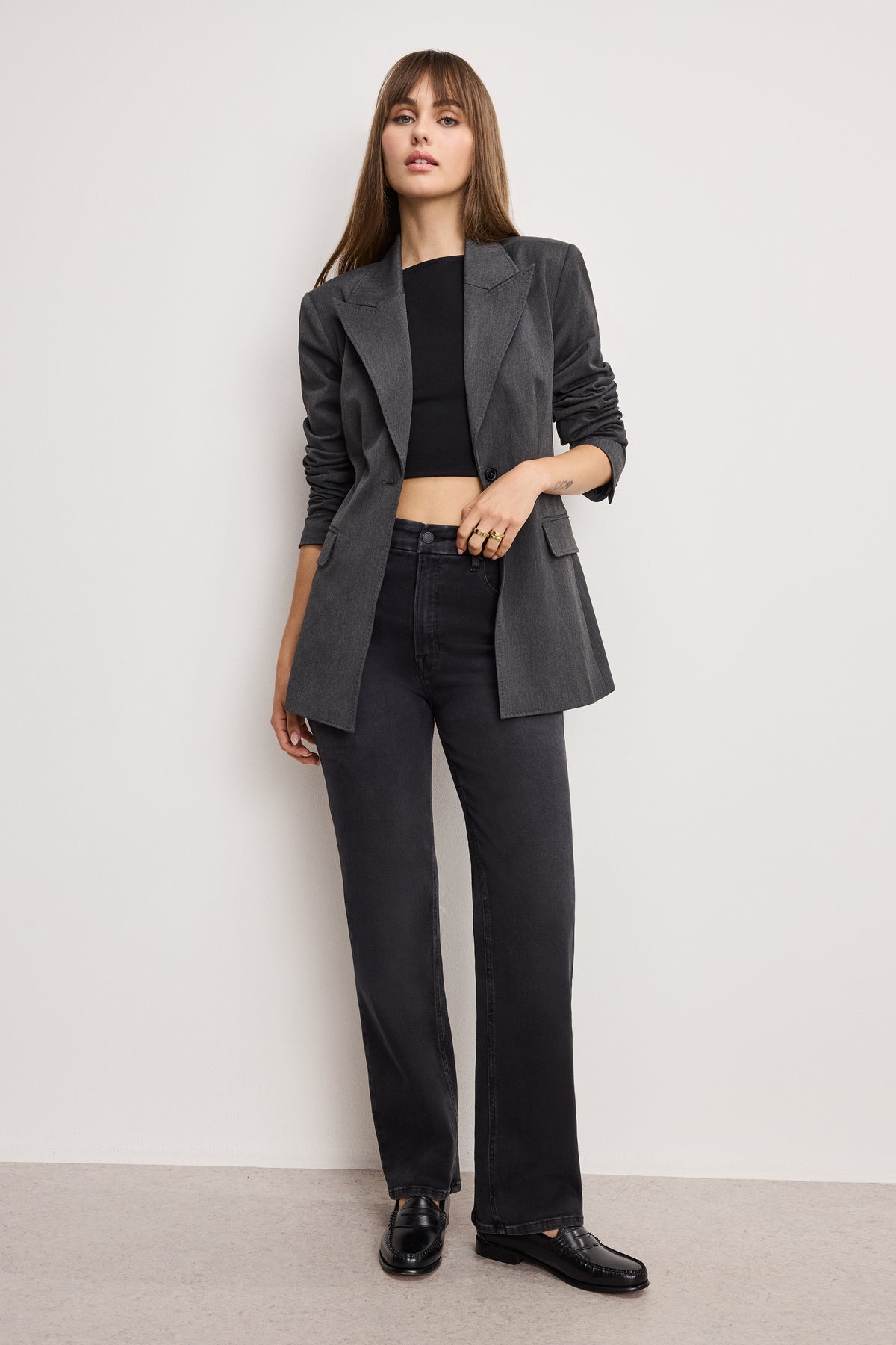 SOFT TECH GOOD TRUE STRAIGHT JEANS | BLACK343-1 | GOOD AMERICAN | MODEL_A