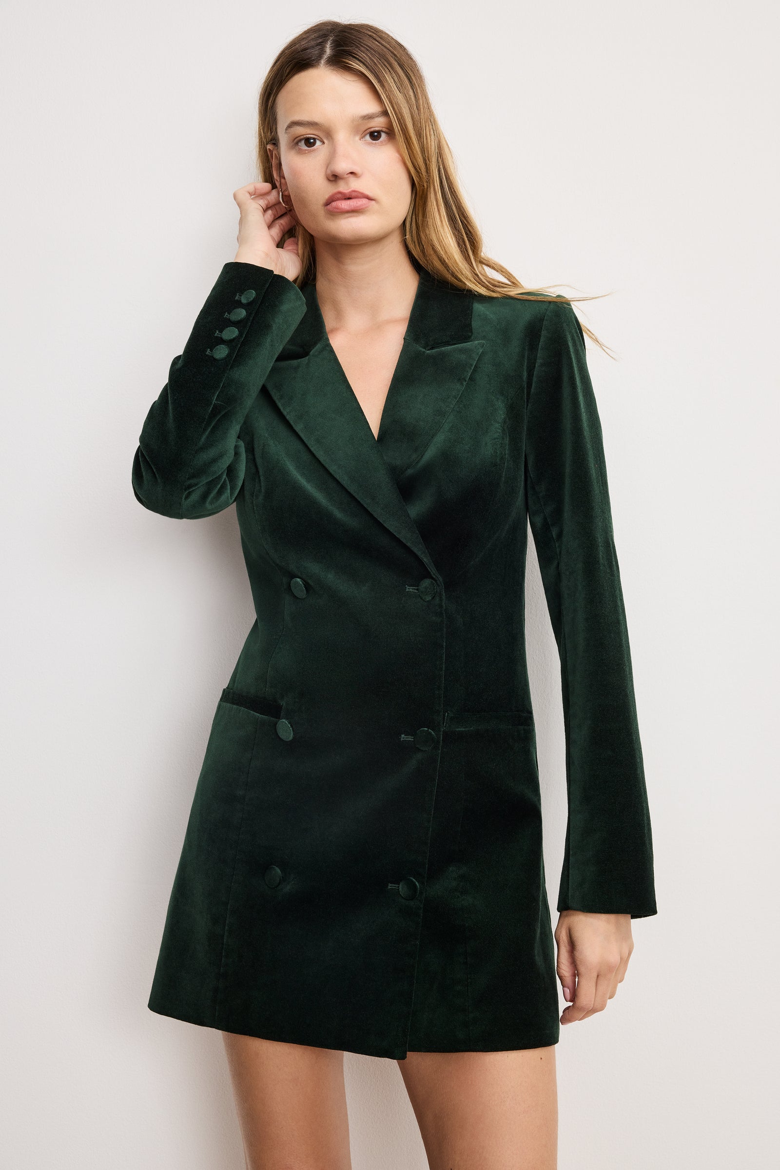 VELVET EXEC DRESS | PINE GREEN003
