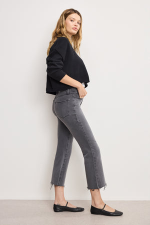 SOFT TECH GOOD LEGS CROPPED MINI BOOT JEANS | BLACK405