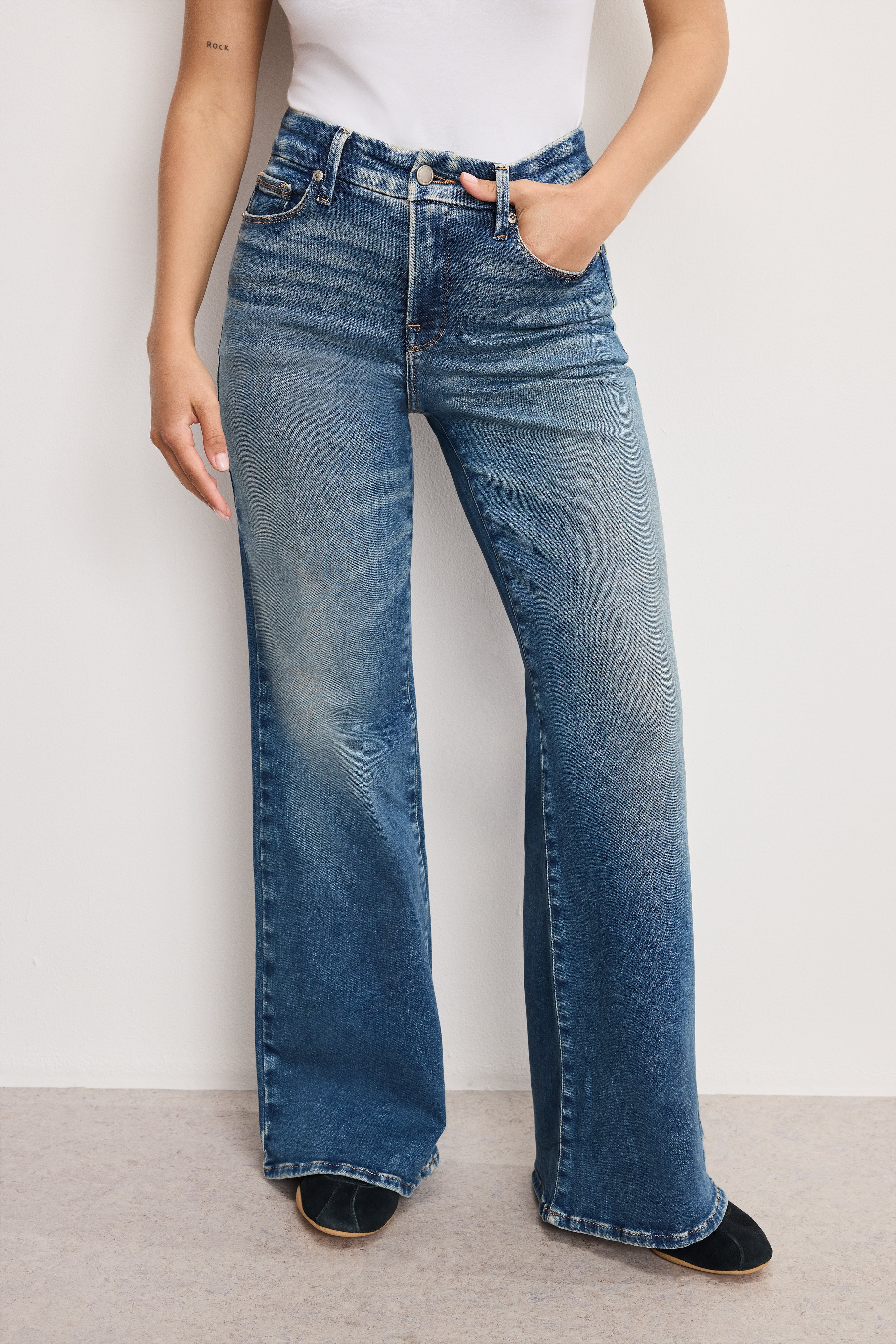 FAUX LEATHER MICRO BOOTCUT PANTS | BLACK001 – GOOD AMERICAN