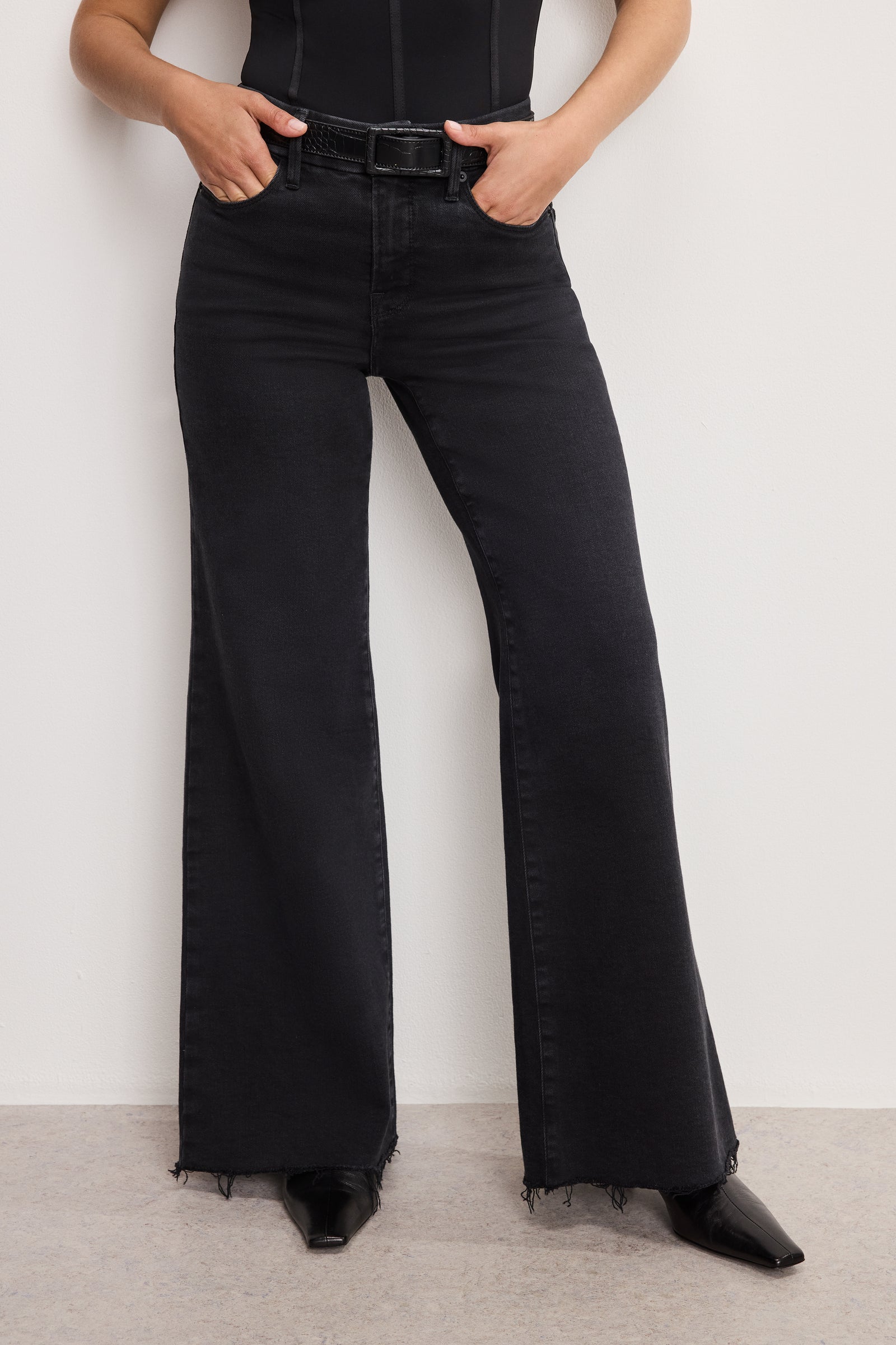 SOFT TECH GOOD PETITE PALAZZO JEANS | BLACK391