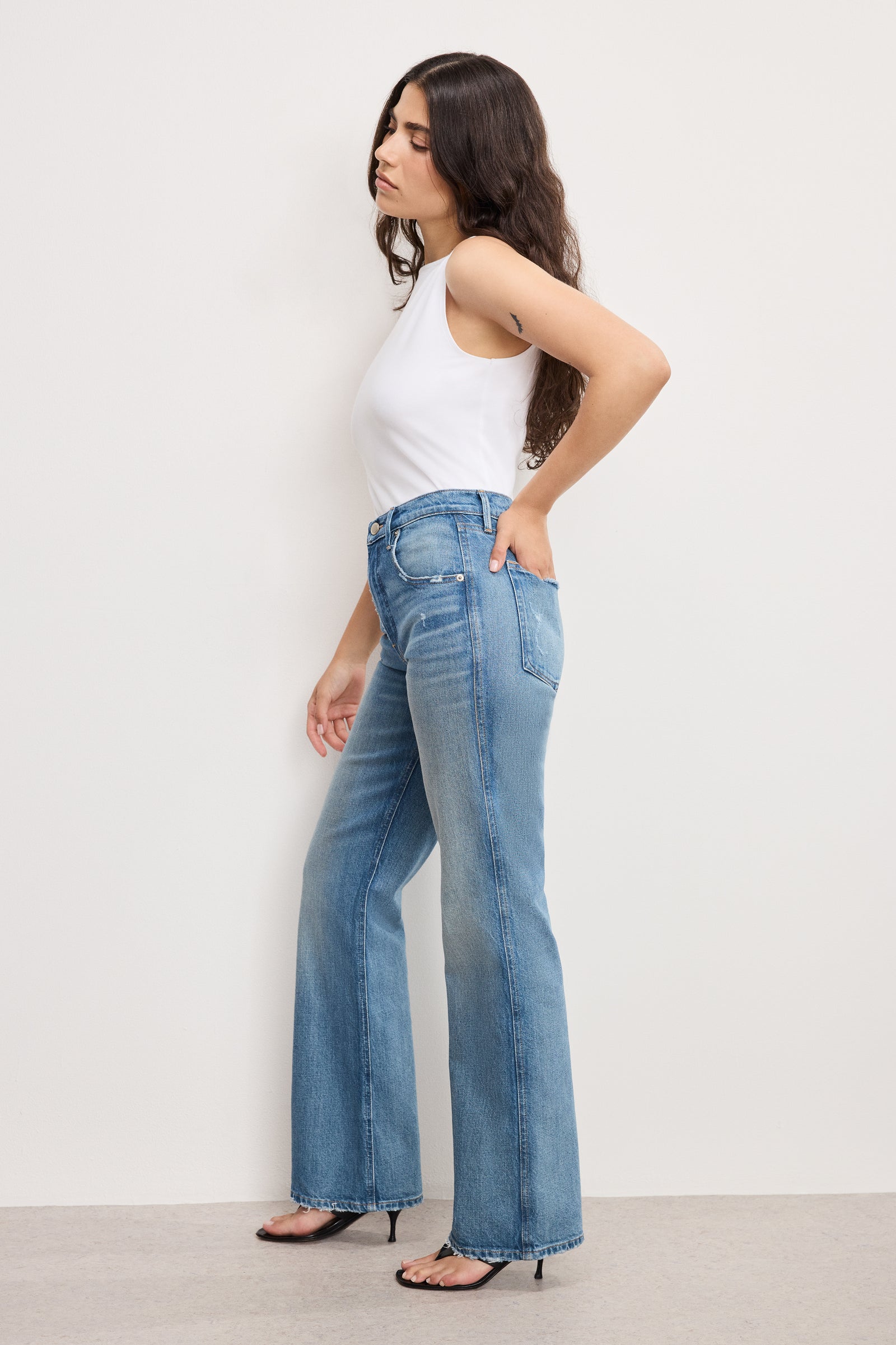 GOOD COWBOY PETITE BOOTCUT JEANS | INDIGO998