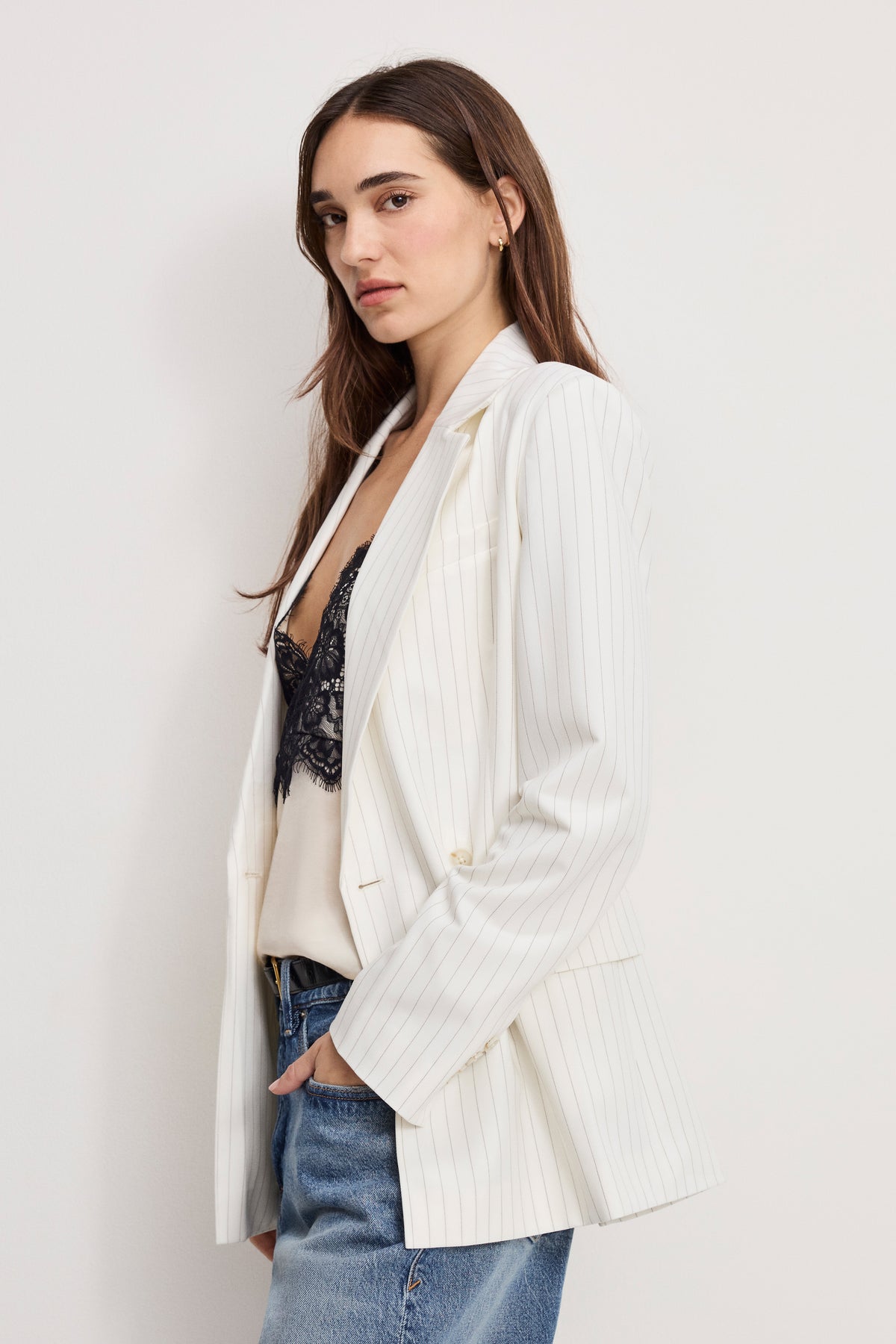 ESSENTIAL SUITING BELTED BLAZER | CHESTNUT PIN STRIPE