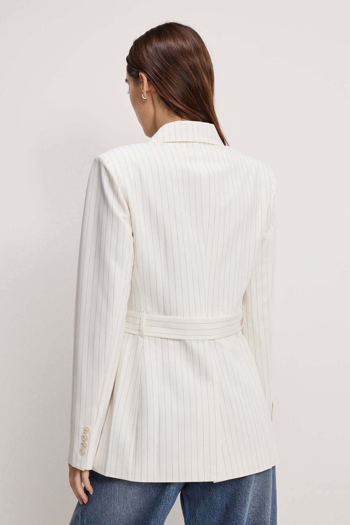 ESSENTIAL SUITING BELTED BLAZER | CHESTNUT PIN STRIPE