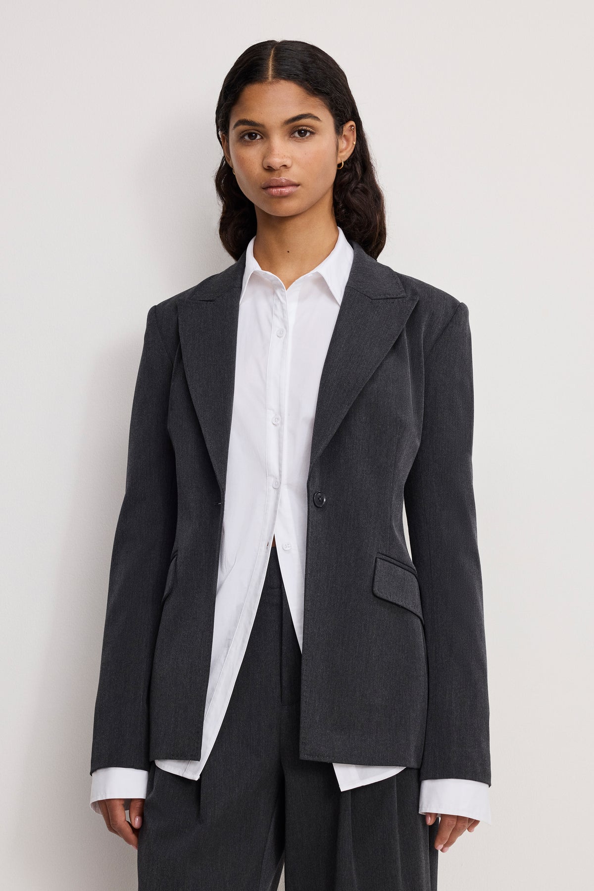 ESSENTIAL SUITING SCULPTED BLAZER | DARK HEATHER GRAY