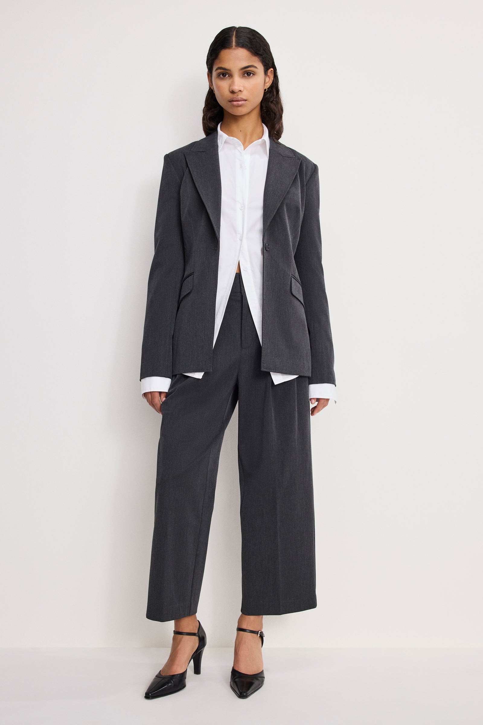 ESSENTIAL SUITING SCULPTED BLAZER | DARK HEATHER GRAY