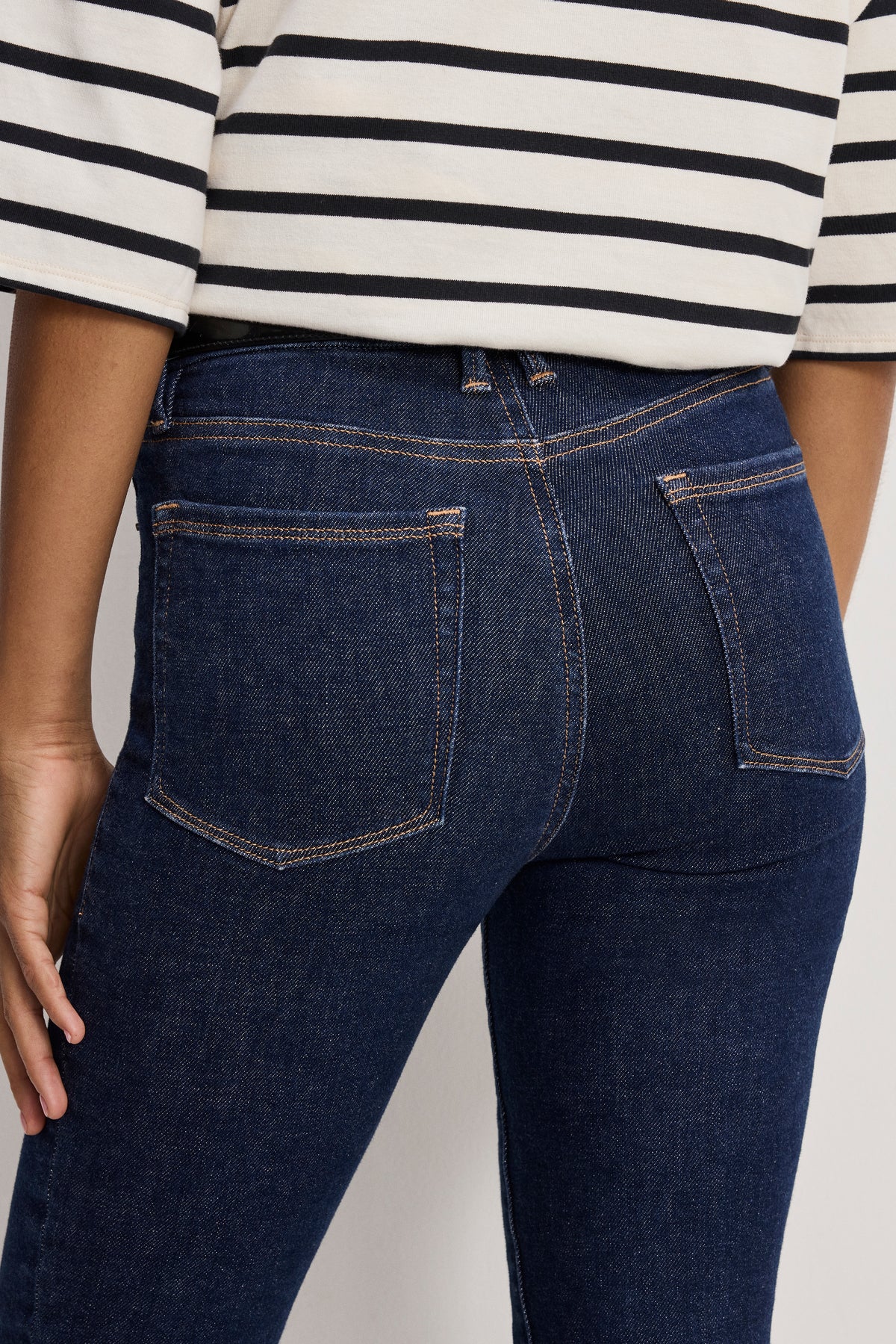 GOOD LEGS STRAIGHT JEANS | INDIGO983